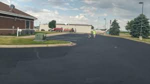 Best Decorative Concrete Driveways  in Manor, TX